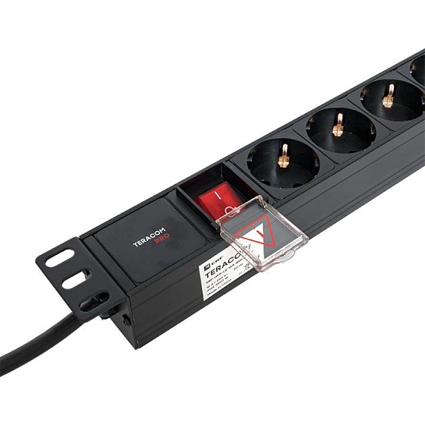 Блок розеток PDU TERACOM PRO 19" 1U 16А/250В 8 розеток Schuko с выключателем шнур питания длиной 2 метра сечение 3x1,5 мм2 вилка Schuko корпус алюминий черный